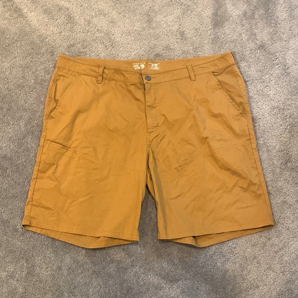 Mountain Hardware Mens Athletic Cargo Shorts - Picture 1 of 6